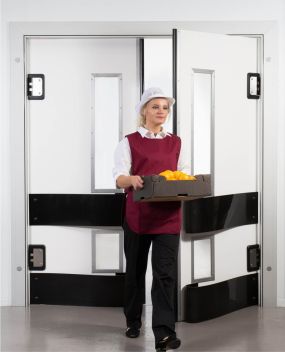 Kenfield K550 — puerta de impacto con terminación premium
